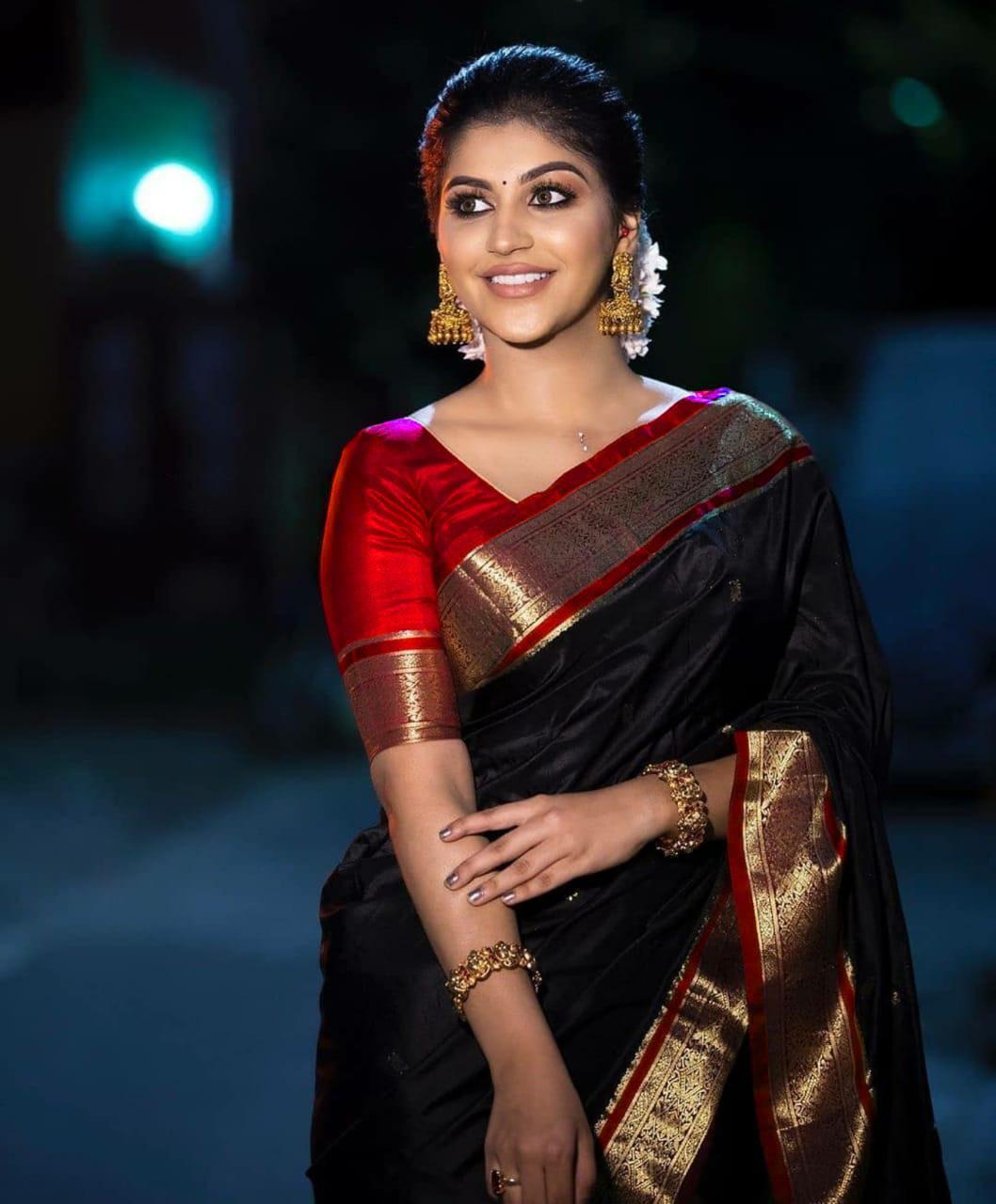 Black and Red Banarasi Silk Saree for Women with Rich Zari Border – Traditional Saree with Blouse Piece for Wedding, Party & Festive Wear