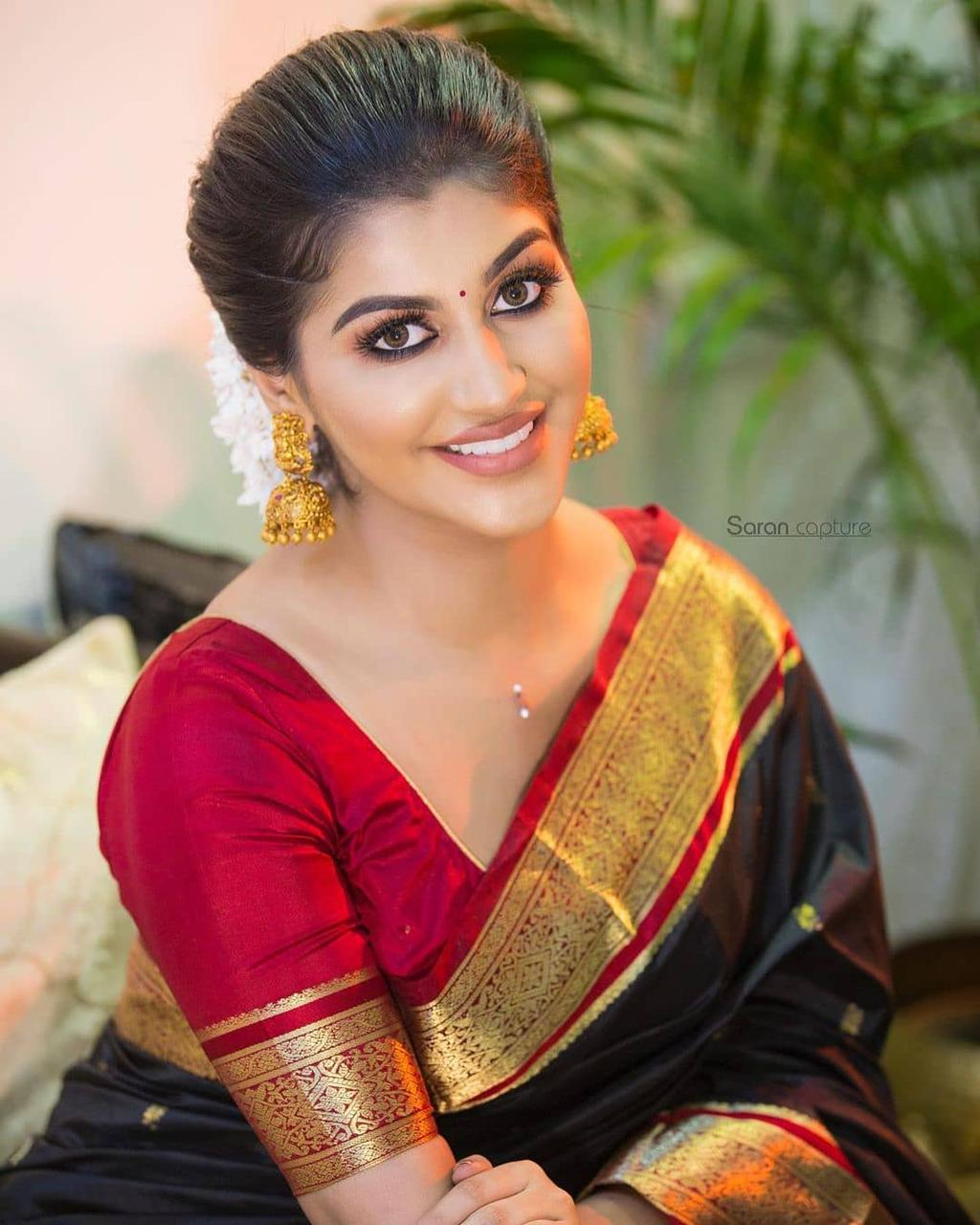 Black and Red Banarasi Silk Saree for Women with Rich Zari Border – Traditional Saree with Blouse Piece for Wedding, Party & Festive Wear