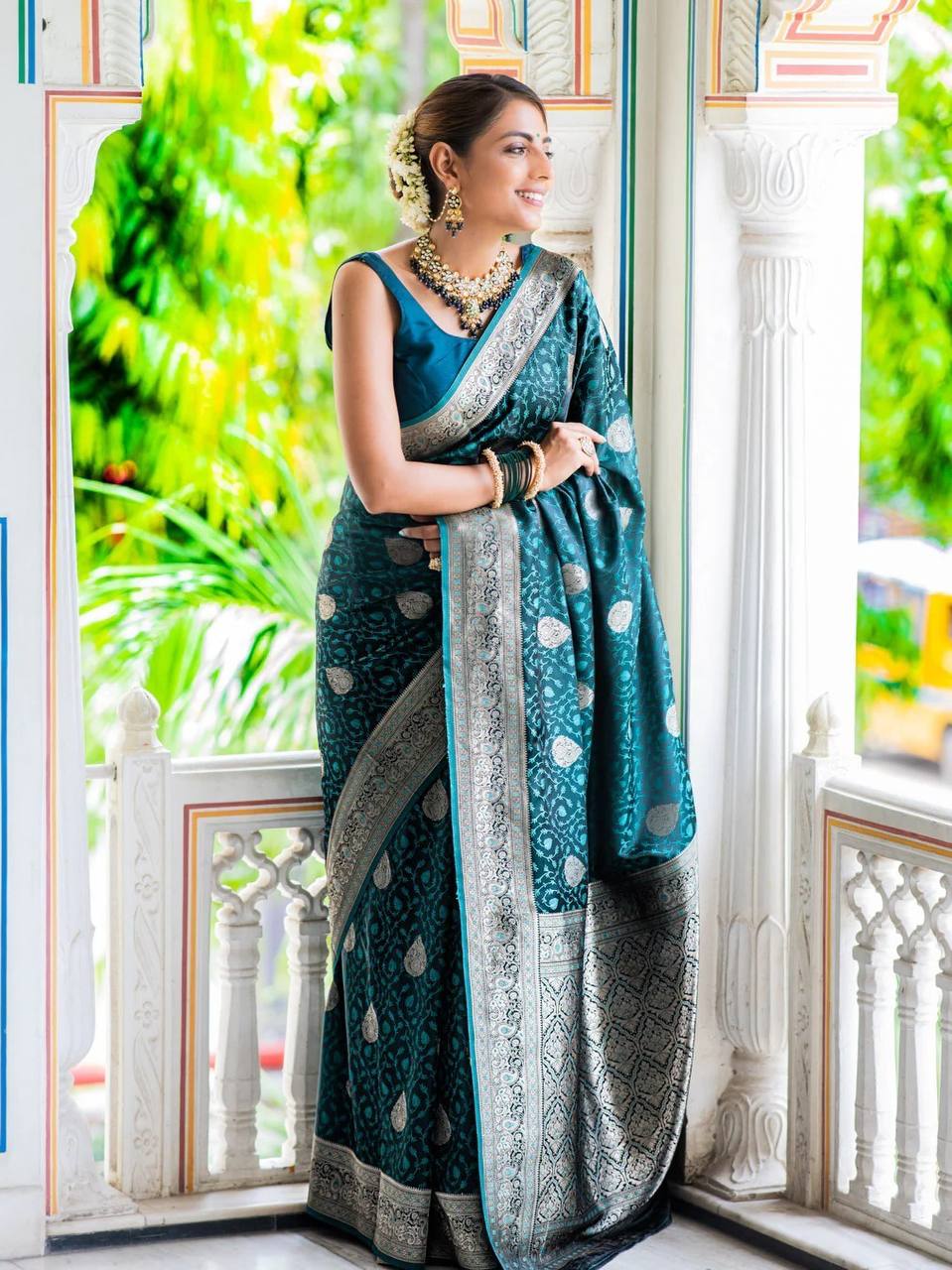 Elegant Maroon & Black Banarasi Silk Saree for Women – Traditional Kanjivaram Style Sari with Blouse Piece | Wedding, Party & Festival Wear Silk Saree