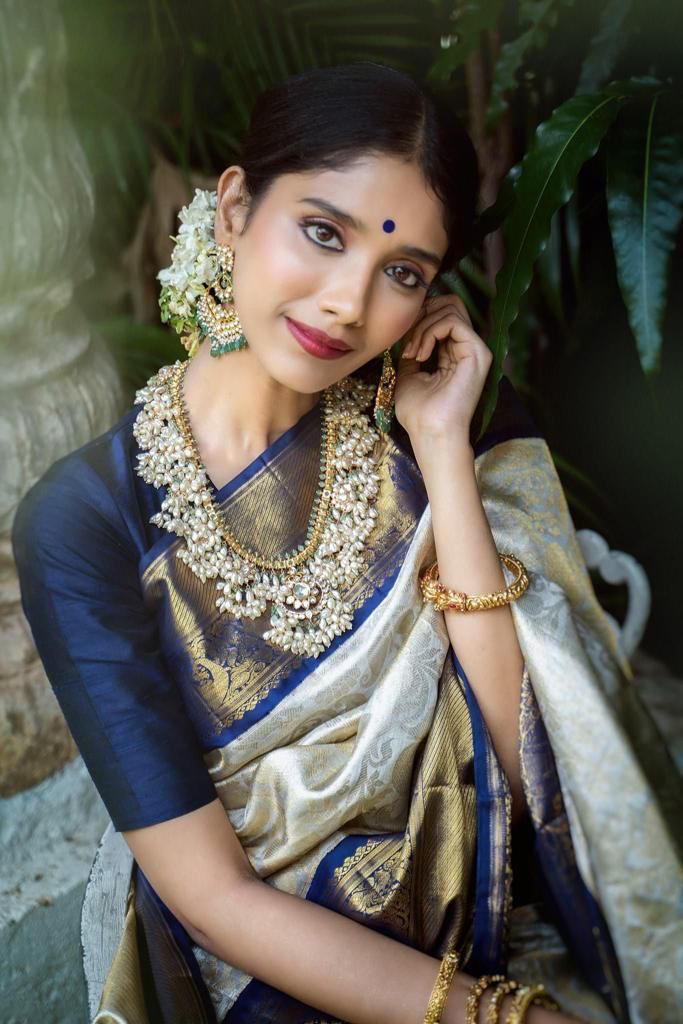 Elegant Cream and Navy Blue Silk Saree for Women | Kanjivaram Style Banarasi Sari for Wedding & Festive Wear | Includes Contrasting Blouse Piece